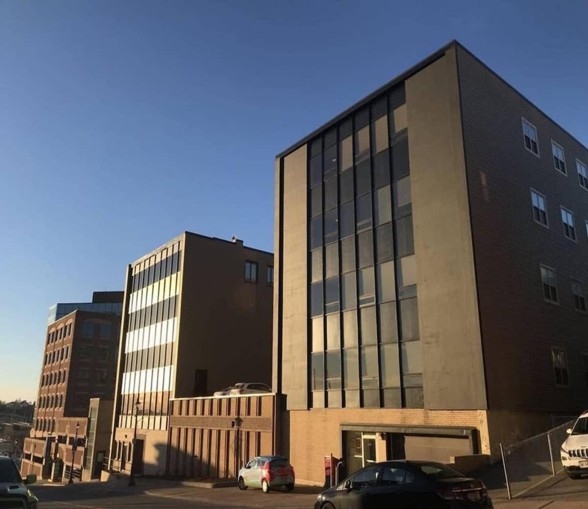 Premium Condo Heart Of Uptown Location Parking Coffee Saint John Exterior foto